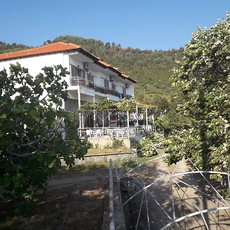 Hotel Kinira 2* Koinira